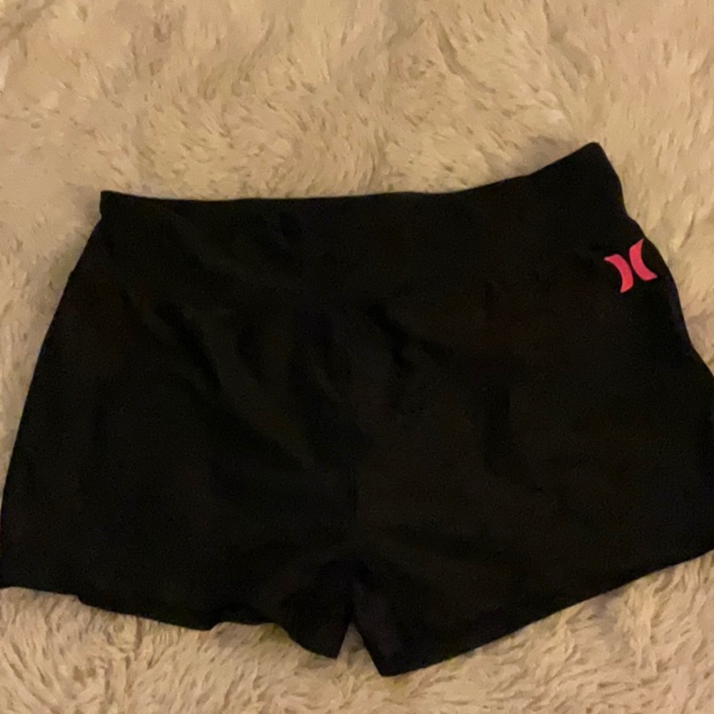 Hurley Black and Pink Athletic Shorts Sleek Design